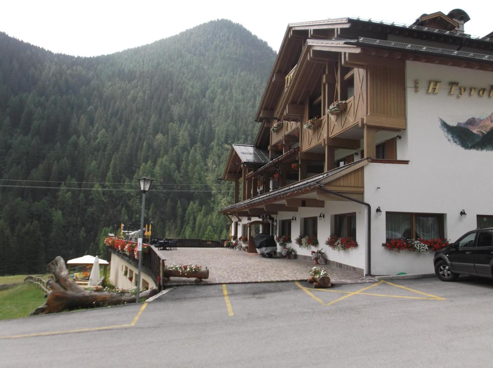 Hotel Tyrolia Malga Ciapela Zewnętrze zdjęcie